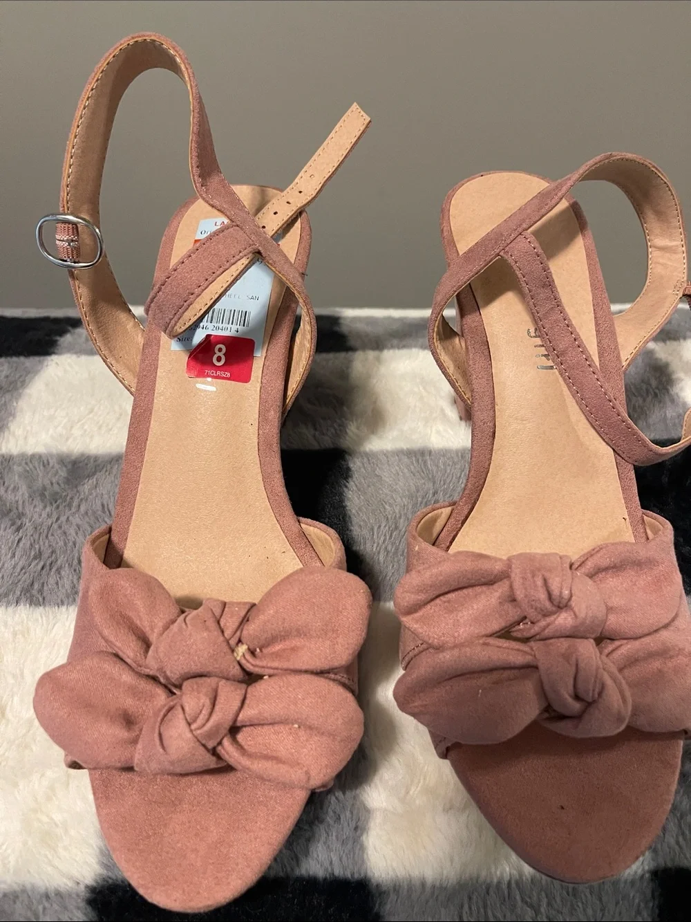 Madden Girl Dusty Rose Suede Knot Block Heel Sandals - Picture 3 of 5